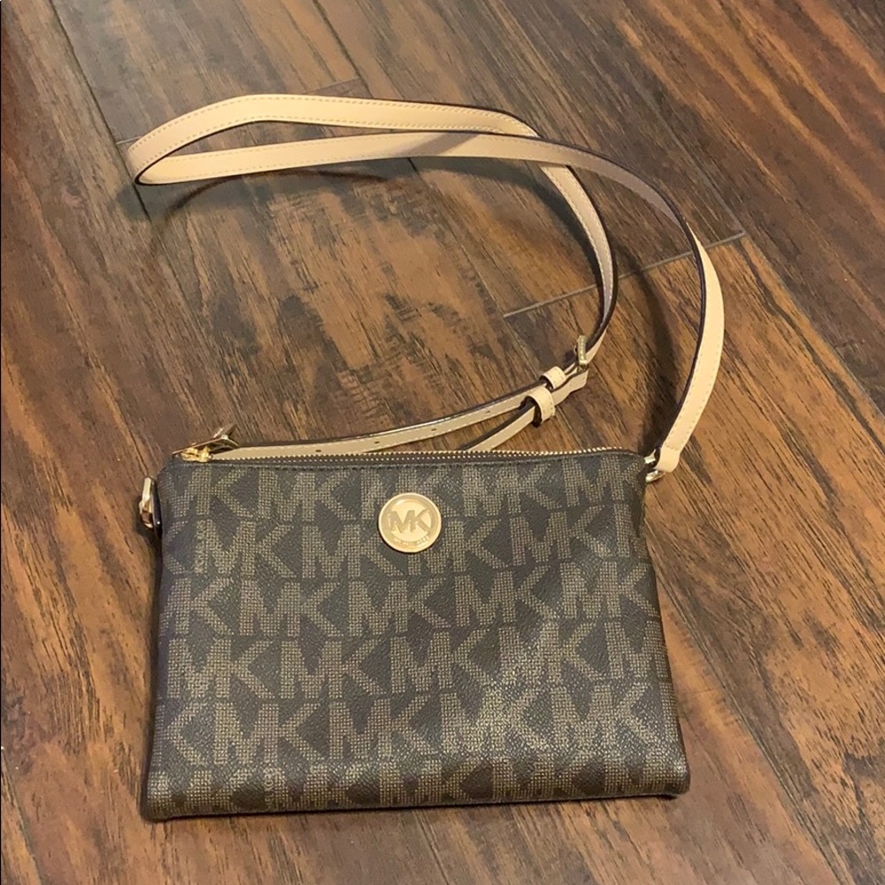 Michael Kors cross body bag
